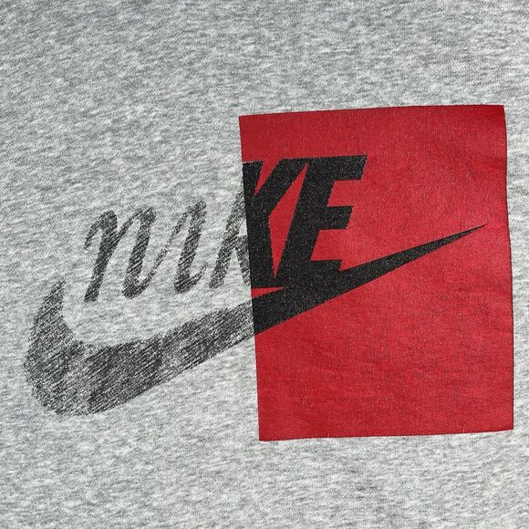 Nike Sweatshirt Men’s Medium Pullover Hoodie Gray Large Logo Red Square - Picture 1 of 6